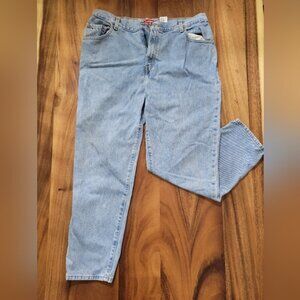 EUC VTG Levi's 550 classic relaxed lightwash high rise jeans